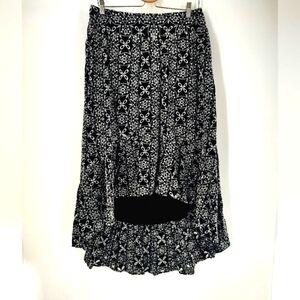 NWTS INC Black and White Patterned Nomad Women's Skirt Size L